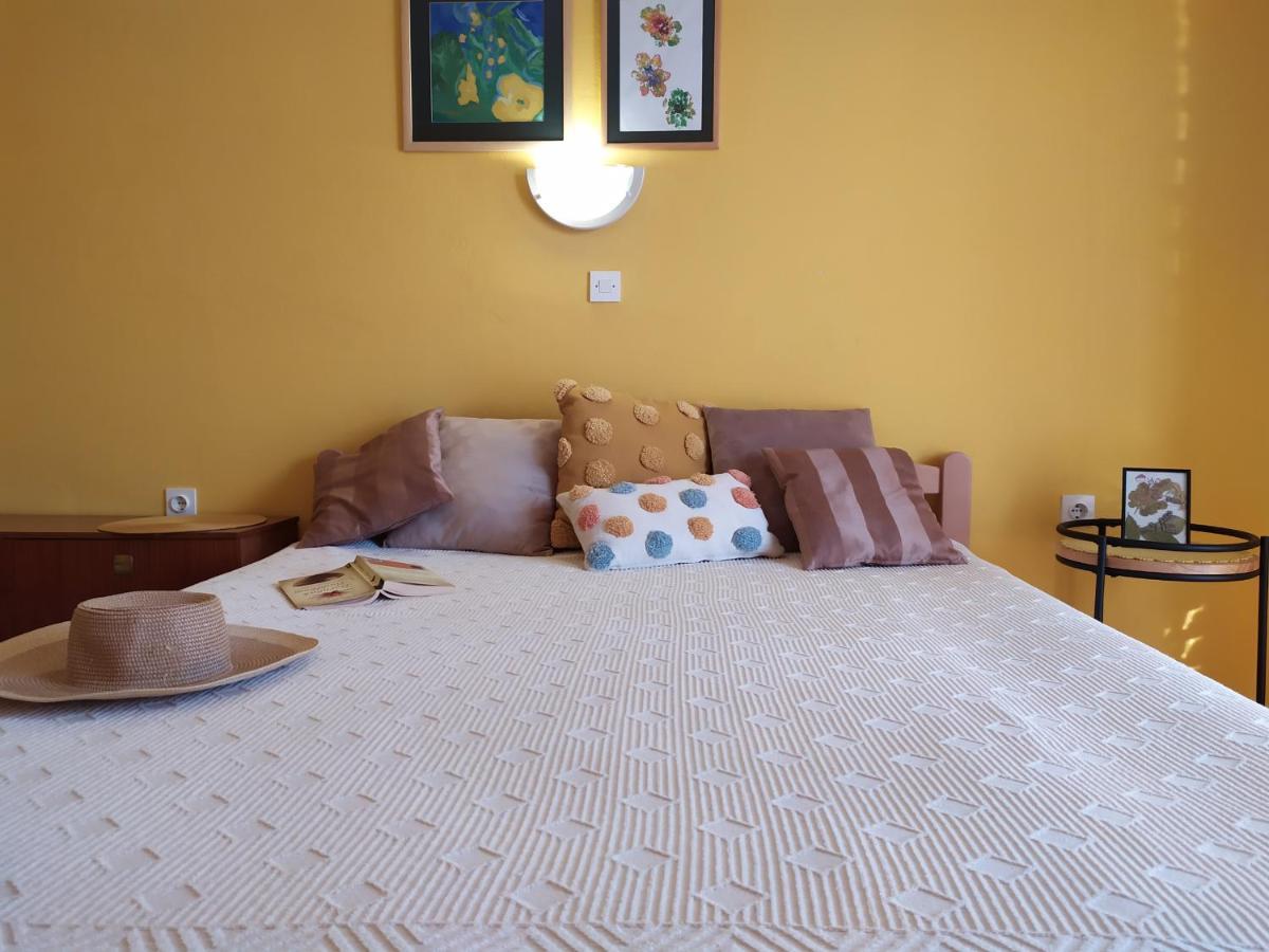 Cozy Apartments Danica Novalja With Terrace - First Floor Exterior foto